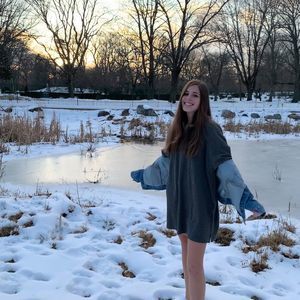 Meet your Posher, Nicole